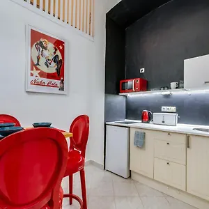 Little Cola In Dohany Street With Ac , Budapest Hungría